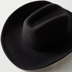 ISO: Aritzia Auxiliary Wool Cowboy Hat Black S/M